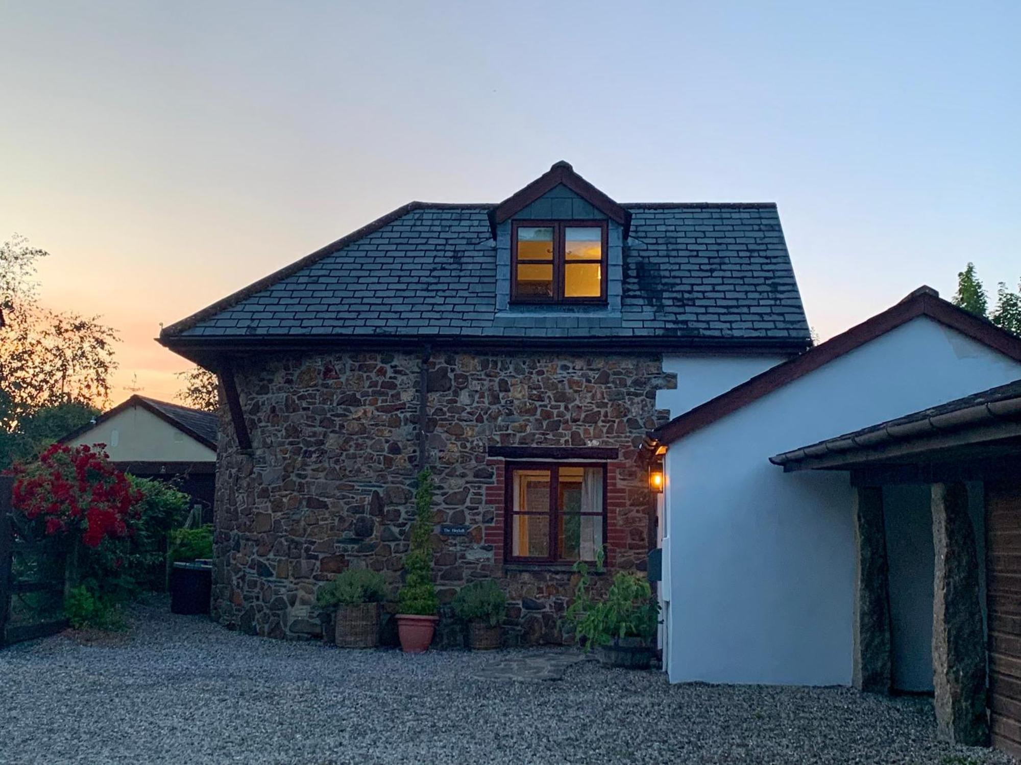 The Hayloft Villa Bratton Clovelly Bagian luar foto